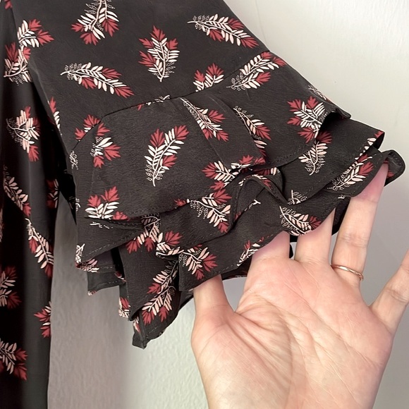 FRAME Silk Floral Print Button Front Ruffle Sleeve Shirtdress in Noir Multi - Picture 5 of 10